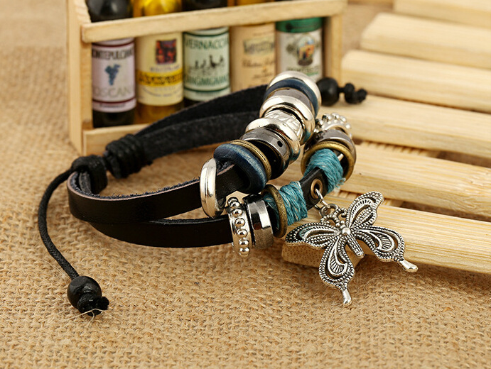 Großes Schmetterlings-Anhänger-Lederarmband Perlenarmband aus Leder bylotrend