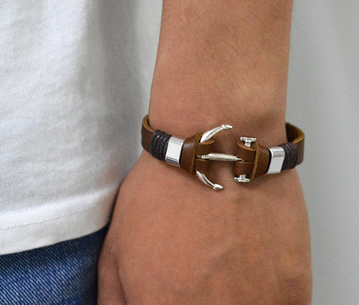 Herren lederarmband Handgestickt bylotrend