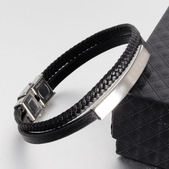 Herren Lederarmband mit Metallplatte Schwarz – bylotrend