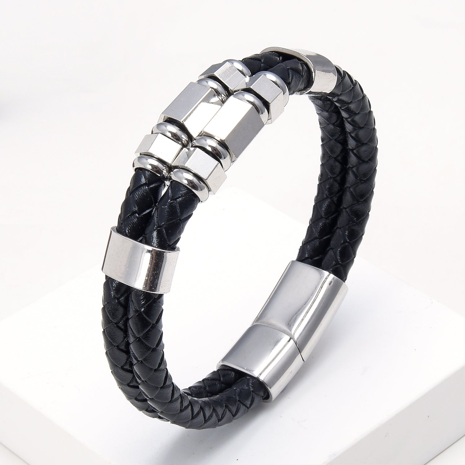 "lederarmband herren schlicht" "herren lederarmband fossil" "herren lederarmband mit gravur" "herren lederarmband braun" "lederarmband herren gunstig" "lederarmband herren tommy hilfiger" "lederarmband herren diesel" "lederarmband herren christ" "lederarmband herren mit gravur silber" "lederarmband silber herren" "lederarmband mit silber herren" "lederarmband herren sterling silber" "lederarmband herren mit silberschließe" "lederarmband herren silber verschluss"